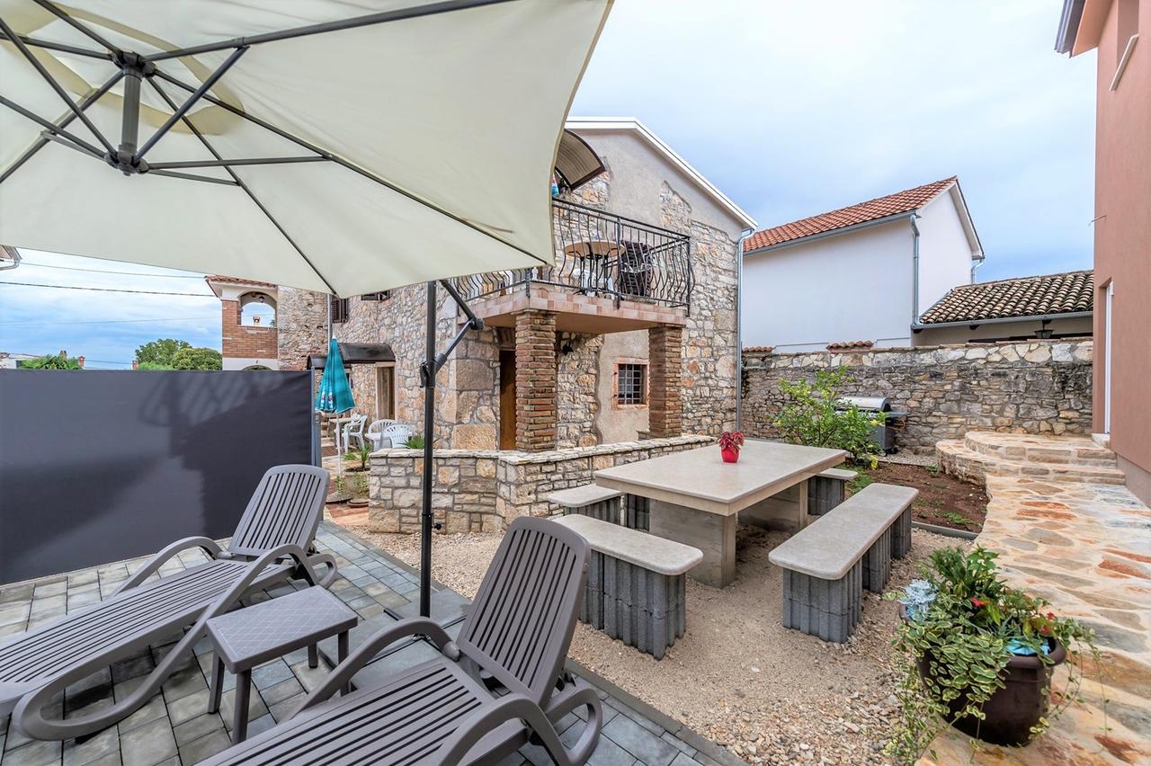 Villa Valtrazza Tar-Vabriga Exteriér fotografie