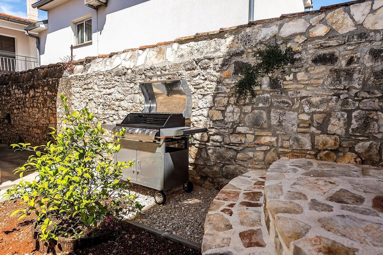 Villa Valtrazza Tar-Vabriga Exteriér fotografie