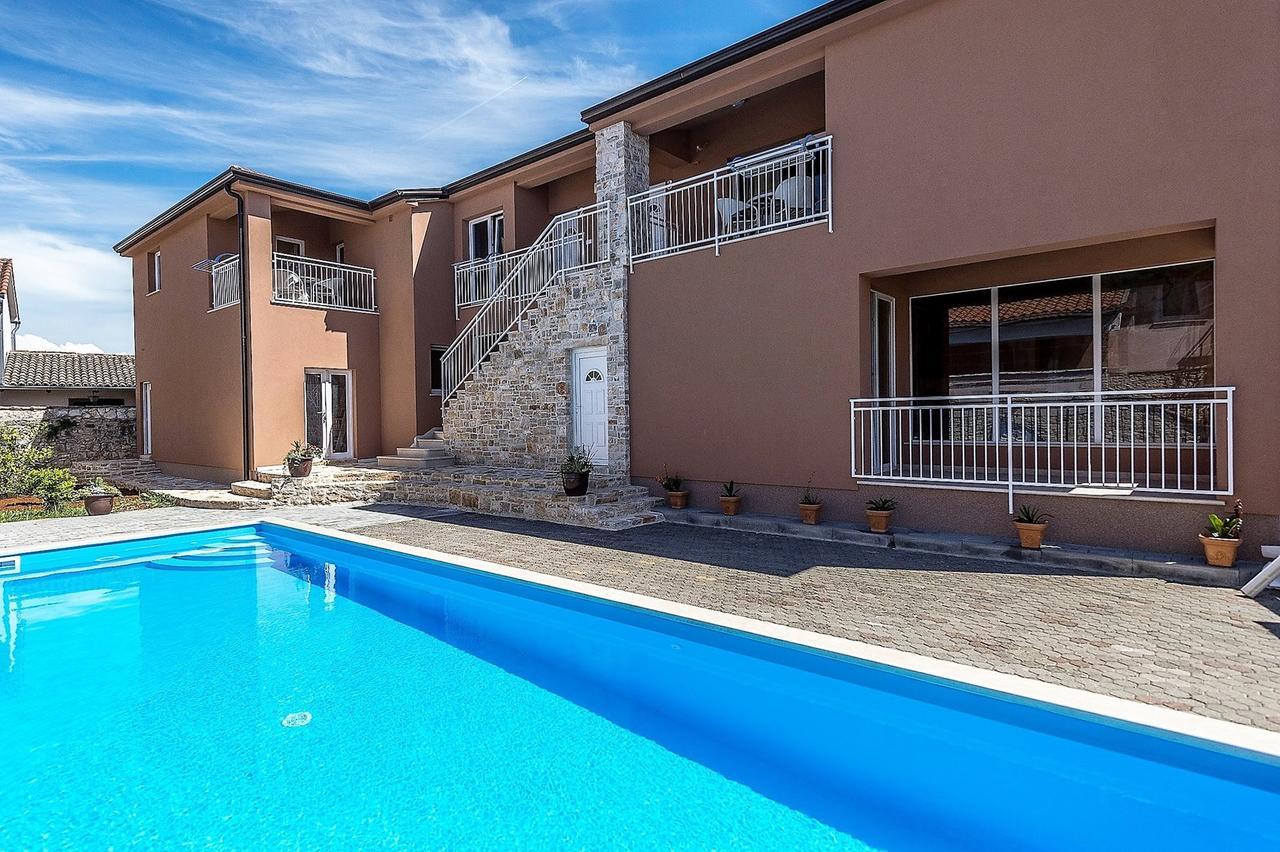 Villa Valtrazza Tar-Vabriga Exteriér fotografie