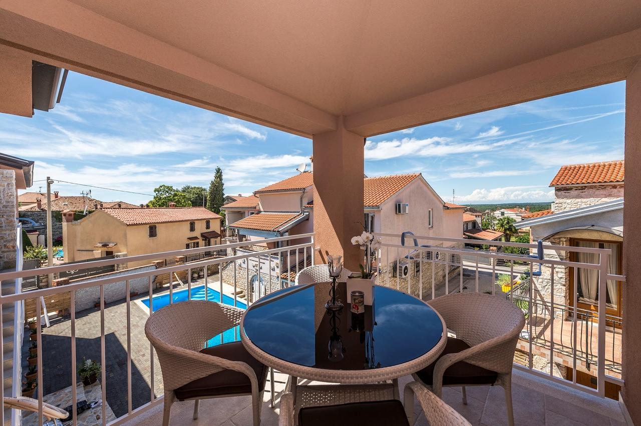Villa Valtrazza Tar-Vabriga Exteriér fotografie