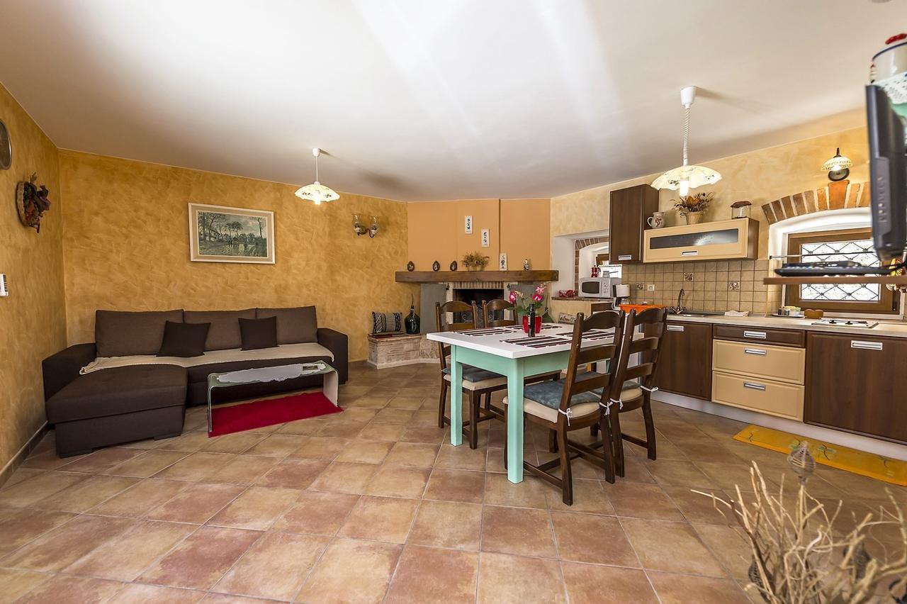 Villa Valtrazza Tar-Vabriga Exteriér fotografie
