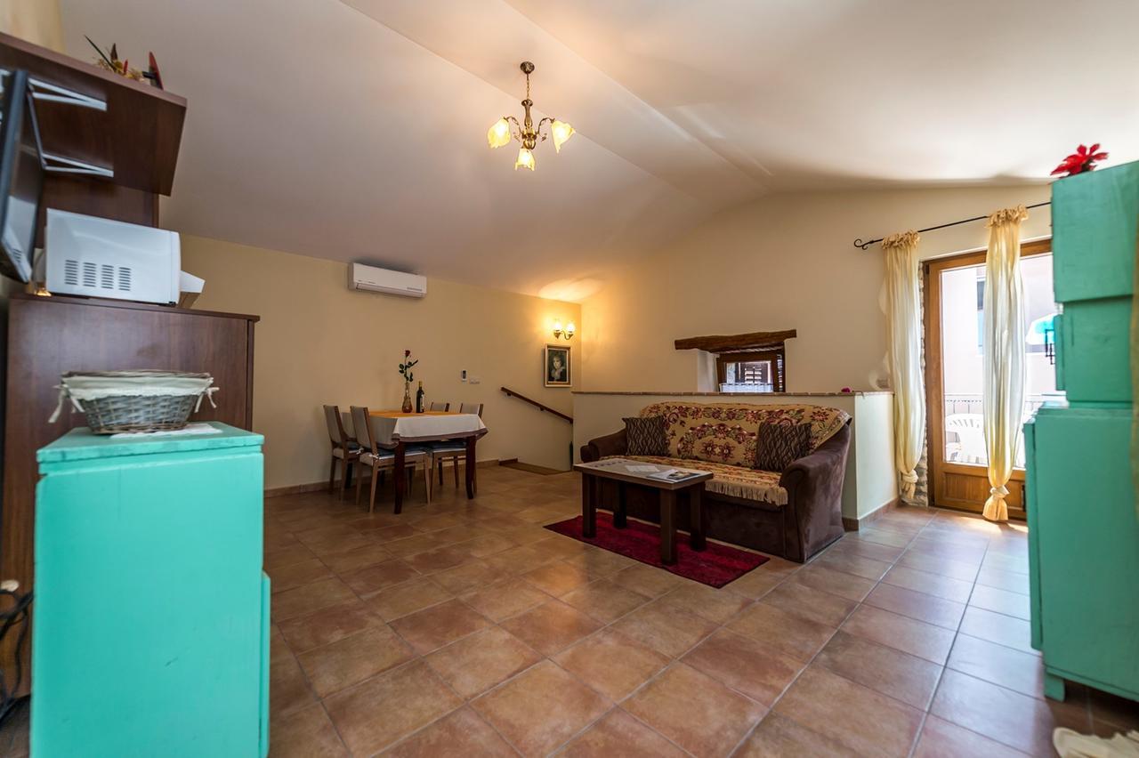 Villa Valtrazza Tar-Vabriga Exteriér fotografie