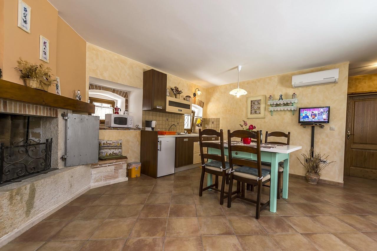 Villa Valtrazza Tar-Vabriga Exteriér fotografie
