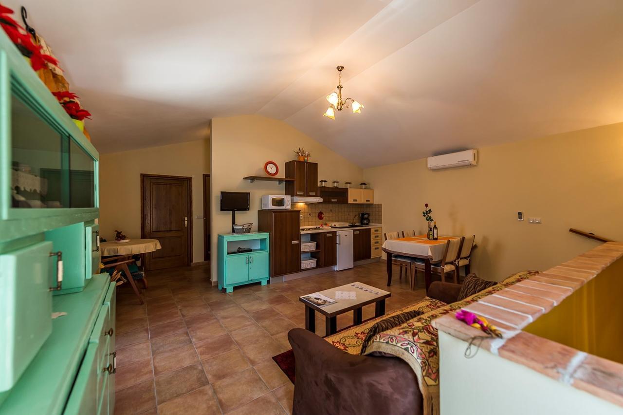 Villa Valtrazza Tar-Vabriga Exteriér fotografie